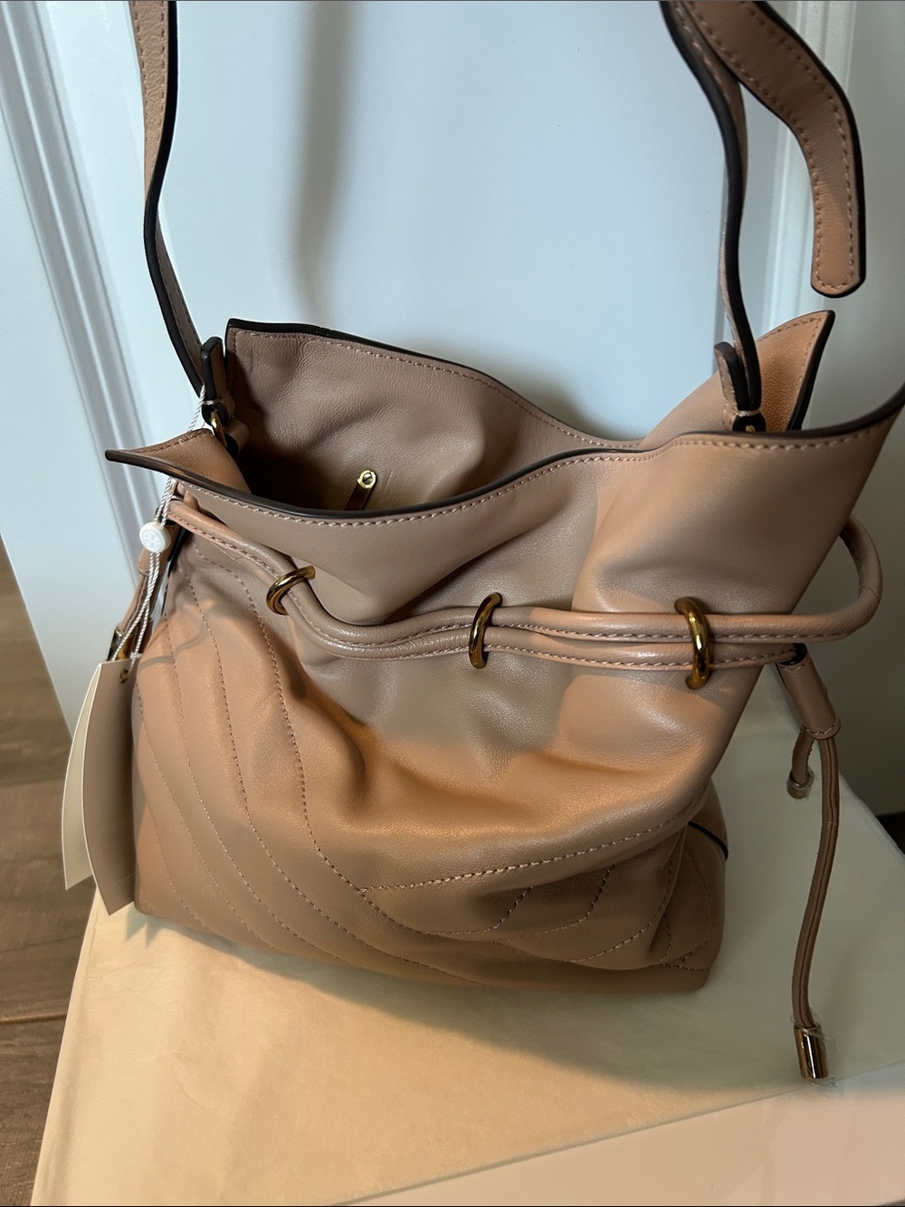 Tory Burch Quilted Drawstring Shoulder Bag/ Crossbody in Nude - Picture 4 of 7
